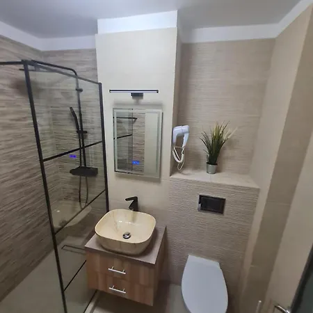 Modern Metrou Titan - Minis * Bukareszt