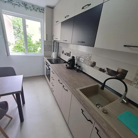 Modern Metrou Titan - Minis