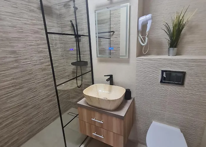 Modern Metrou Titan - Minis Apartmán Bukurešť